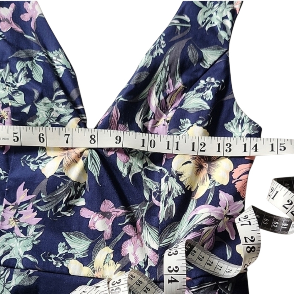 Alythea Tropical Floral Deep V Dress In Navy And Pink, Structured With Pleats - Picture 4 of 7